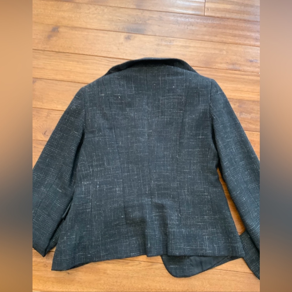 Lafayette 148 Black Tweed Blazer, Notched Collar, size 4 - Picture 6 of 7